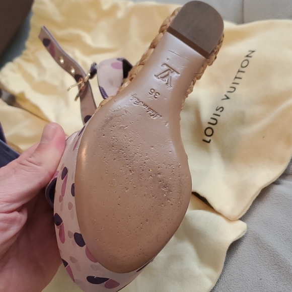 Louis Vuitton wedge platform sandals - Picture 2 of 3